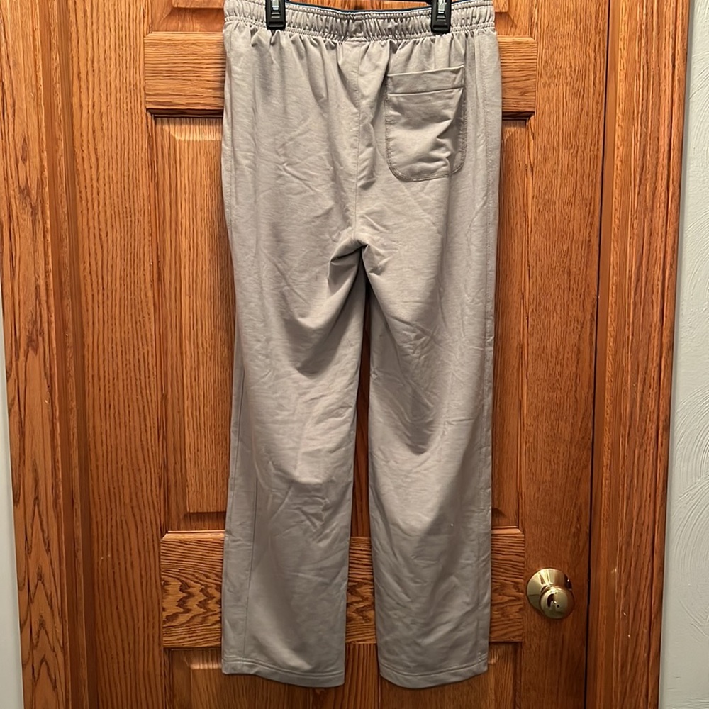 Reebok pants - Picture 2 of 4